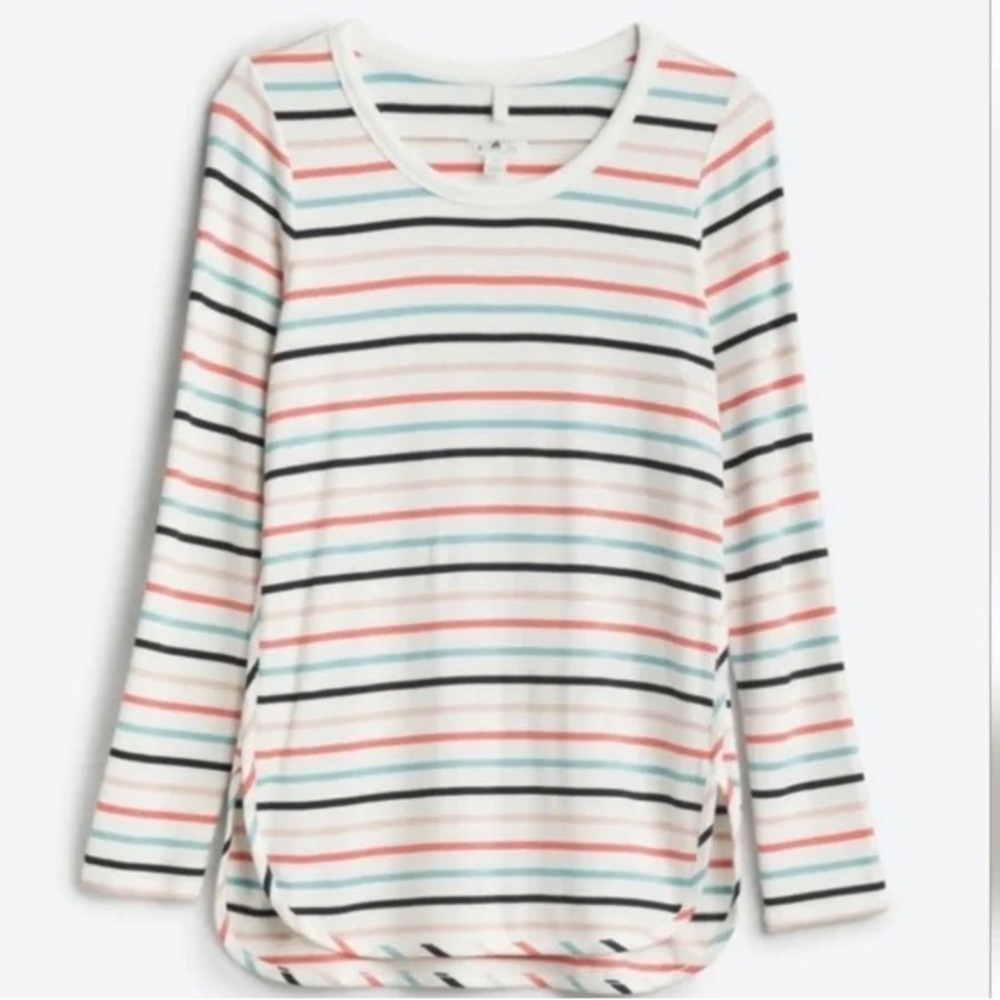EUC Market and Spruce long sleeve top, size Medium.